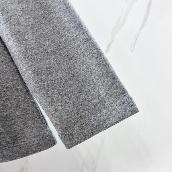 HERMÈS コピー エルメス 2026秋冬 バタフライ刺繍 モックネック 長袖Tシャツ コットンブレンド ユニセックス