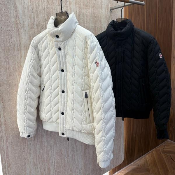 MONCLER モンクレール コピー ダイヤキルティング スタンドカラー ライトダウンジャケット ブラック ホワイト ユニセックス
