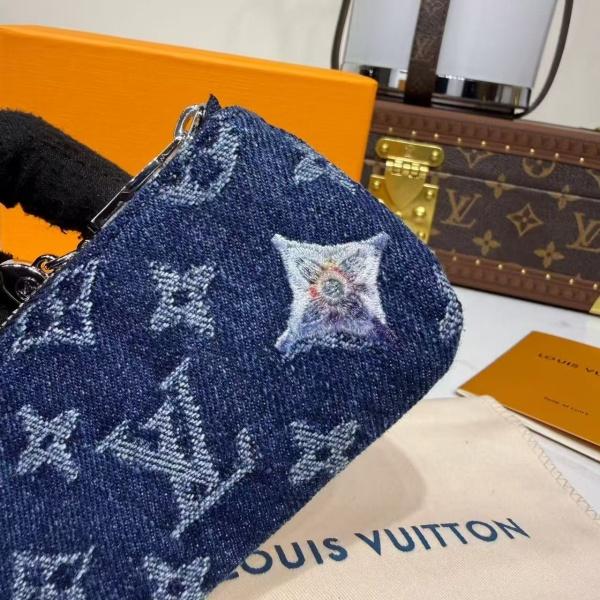 モノグラム デニム フラワー刺繍 LOUIS VUITTON ルイヴィトン コピー キーポーチ N級品 コインケース ミニポーチ ファスナー付き カラビナ 小物入れ