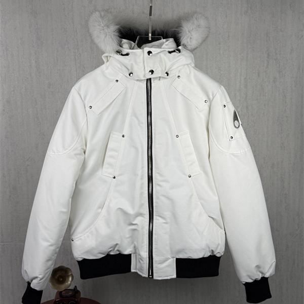 洗練されたミリタリーテイスト Moose Knuckles ムースナックルズ コピー ダウンジャケット 立体ポケット メタルパーツデザイン