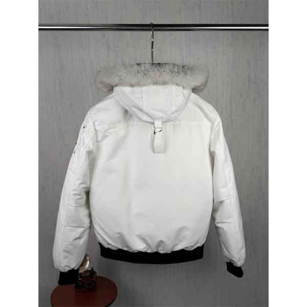 洗練されたミリタリーテイスト Moose Knuckles ムースナックルズ コピー ダウンジャケット 立体ポケット メタルパーツデザイン