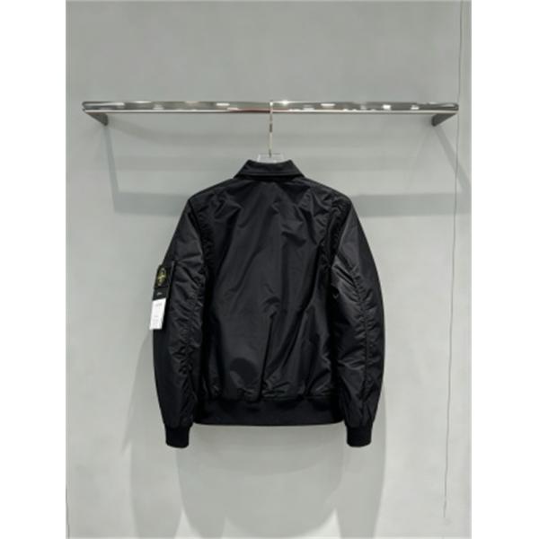 黒とチャコールで楽しむ STONE ISLAND ストーンアイランド コピー ナイロン風ジャケット 光沢素材春秋アウター