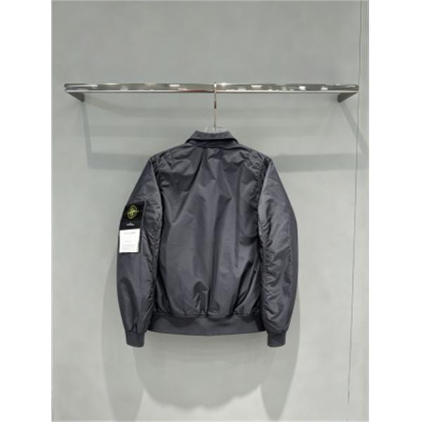 黒とチャコールで楽しむ STONE ISLAND ストーンアイランド コピー ナイロン風ジャケット 光沢素材春秋アウター