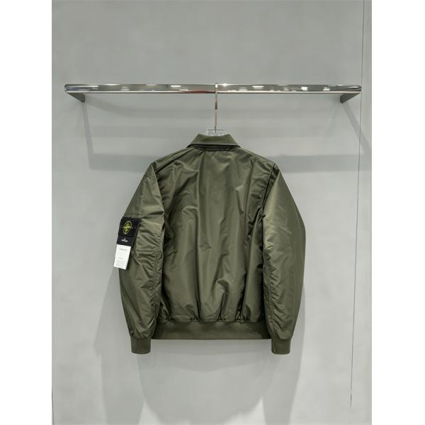 黒とチャコールで楽しむ STONE ISLAND ストーンアイランド コピー ナイロン風ジャケット 光沢素材春秋アウター