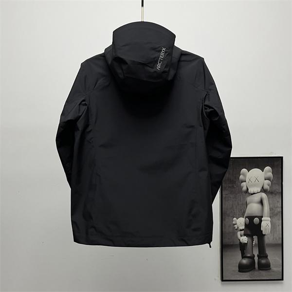 春冬兼用の3WAY仕様 ARC'TERYX アークテリクス コピー マウンテンパーカー ダウンインナー付きピンク