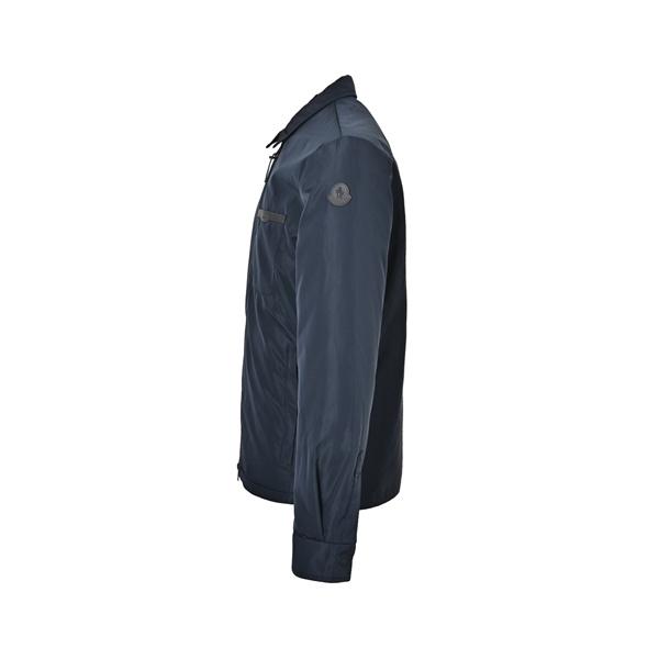 大人のきれいめカジュアル MONCLER モンクレール コピー 襟付きジャケット ネイビー胸ポケット