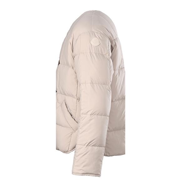上品なノーカラー MONCLER モンクレール コピー ダウンジャケット ゴールドボタン黒ベージュ