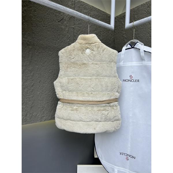 ふんわりボア素材 MONCLER モンクレール コピー ファーベスト アイボリーウエストリボン付き