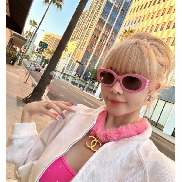 大人気シャネルサングラスコピーCHANEL新作個性的☆☆MODEL：CH5528 SIZE：53口19 140