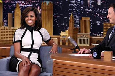 ミシェル・オバマ米大統領夫人がタダシ ショージの美しいニットドレスを御着用！ 