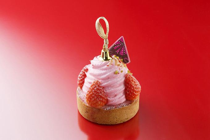 アンリ・シャルパンティエのクリスマスケーキ、オーナメントや星空をイメージしたデザイン コピー アンリ・シャルパンティエのクリスマスケーキ、オーナメントや星空をイメージしたデザイン コピー