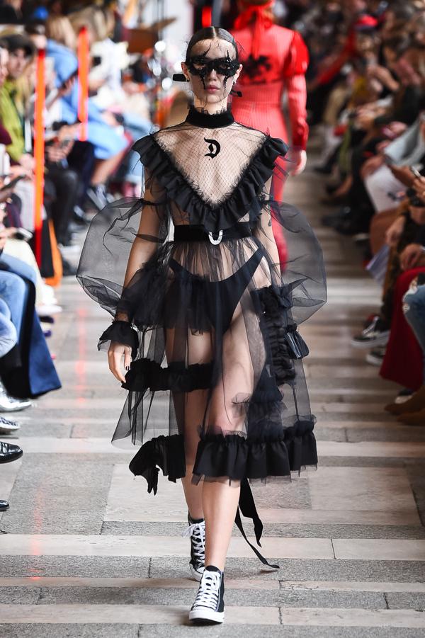 イーチ × アザー 2018年春夏コレクション - 無秩序な集合体は不気味さをはらむパラダイス コピー