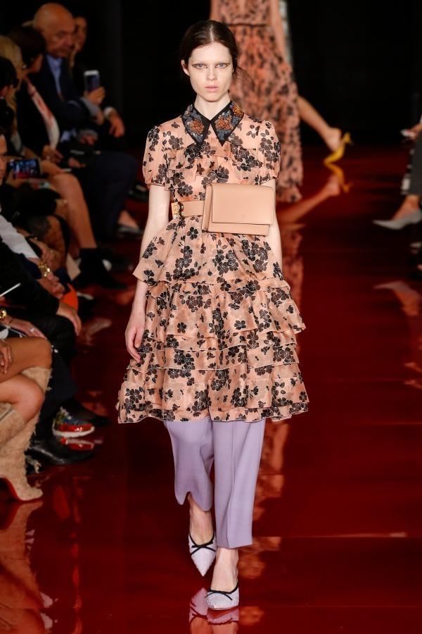 ロシャス 2018年春夏コレクション - 淑女は東洋趣味とボリュームコントロールで刺激を楽しむ コピー