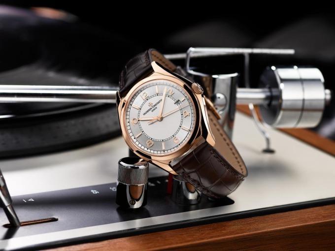 ヴァシュロン・コンスタンタン新作腕時計「フィフティーシックス」伝統的な精神を引き継ぐエントリーモデル コピー