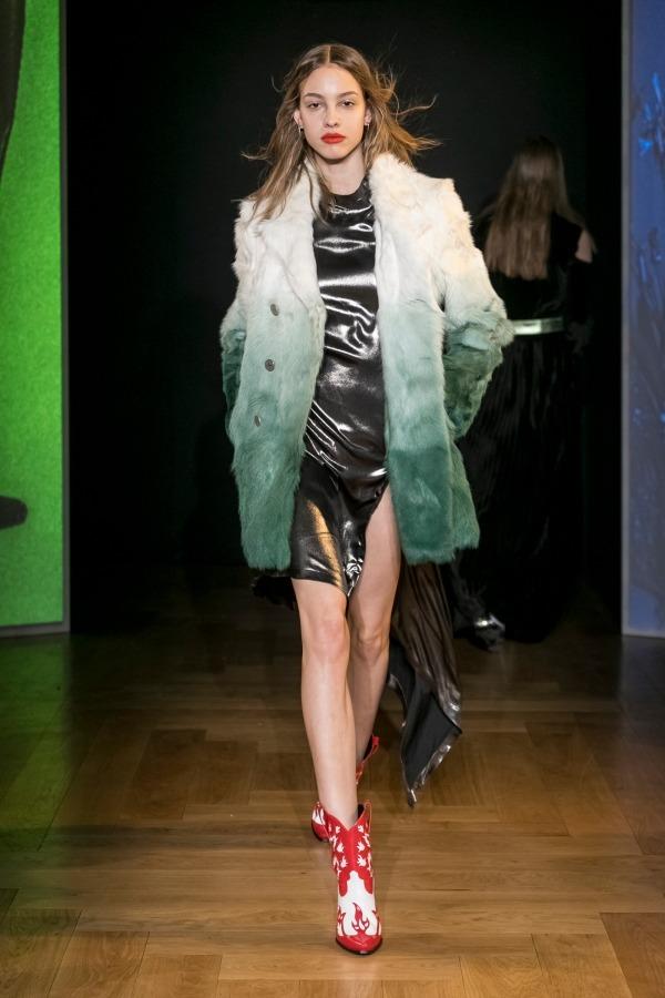 イーチ × アザー 2018-19年秋冬コレクション - 洋服同士の相性に定義はない コピー イーチ × アザー 2018-19年秋冬コレクション - 洋服同士の相性に定義はない コピー