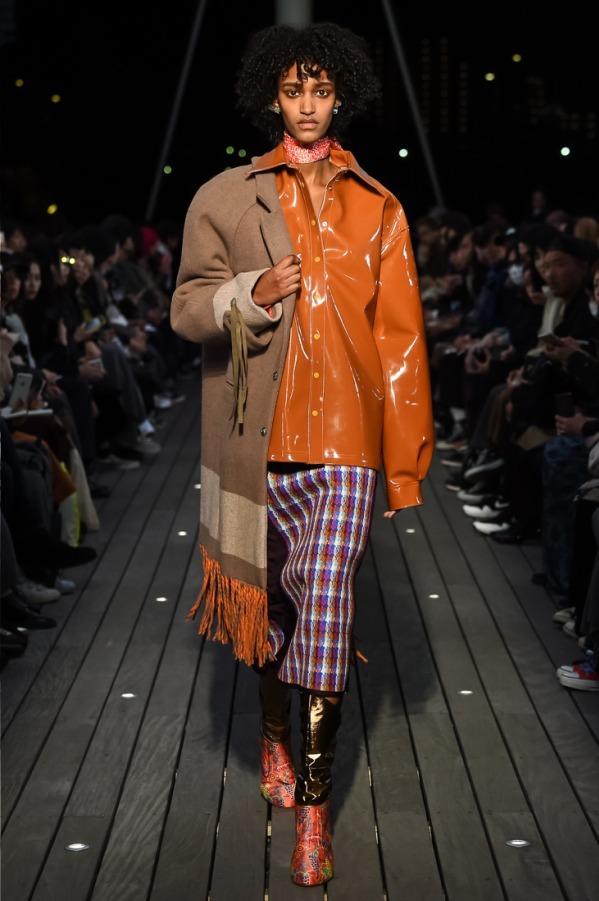 ファイブノット 2018-19年秋冬コレクション - ポルトガルの古都へと誘う、色・柄・マチエール コピー ファイブノット 2018-19年秋冬コレクション - ポルトガルの古都へと誘う、色・柄・マチエール コピー