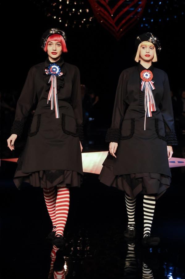 トクコ・プルミエヴォル 2018-19年秋冬コレクション - 原点であるパリに想いを馳せて コピー トクコ・プルミエヴォル 2018-19年秋冬コレクション - 原点であるパリに想いを馳せて コピー