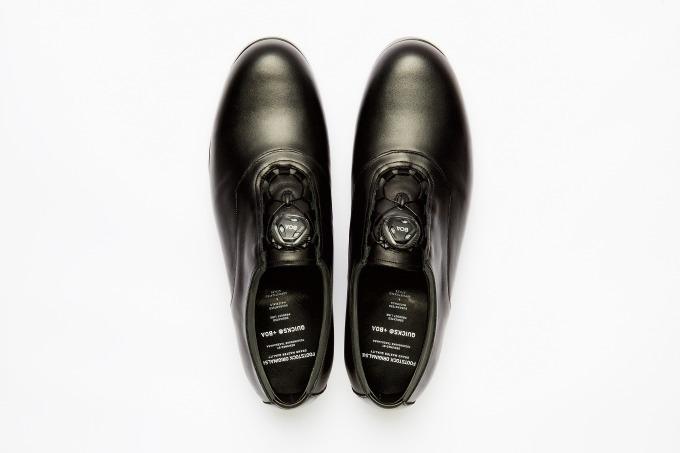 フットストック・オリジナルズの新作メンズシューズ、着脱簡単なミリタリー仕様の靴ひも コピー