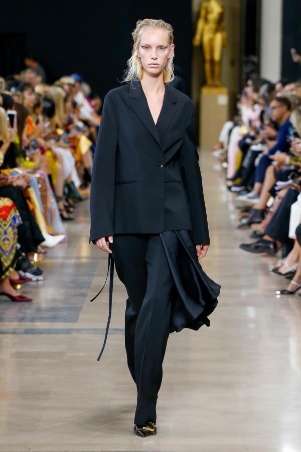 ロシャス 2019年春夏コレクション - 現代女性に必要なのは、野性的かつエレガントであること コピー