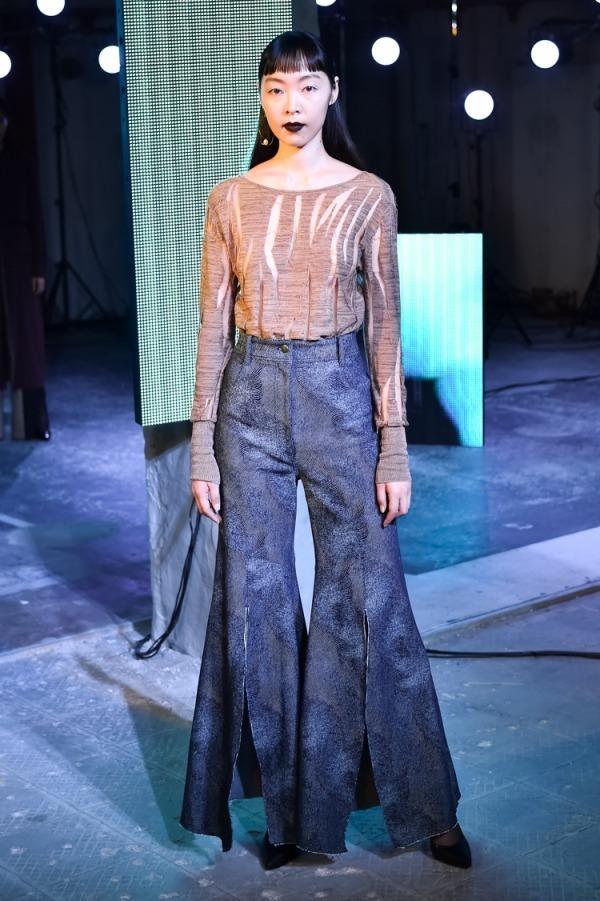 ラウタシー 2019年春夏コレクション、日常の光と音に溶け込むリアルな洋服 コピー ラウタシー 2019年春夏コレクション、日常の光と音に溶け込むリアルな洋服 コピー