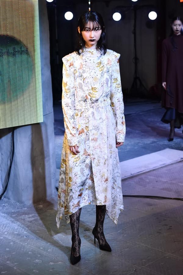 ラウタシー 2019年春夏コレクション、日常の光と音に溶け込むリアルな洋服 コピー ラウタシー 2019年春夏コレクション、日常の光と音に溶け込むリアルな洋服 コピー