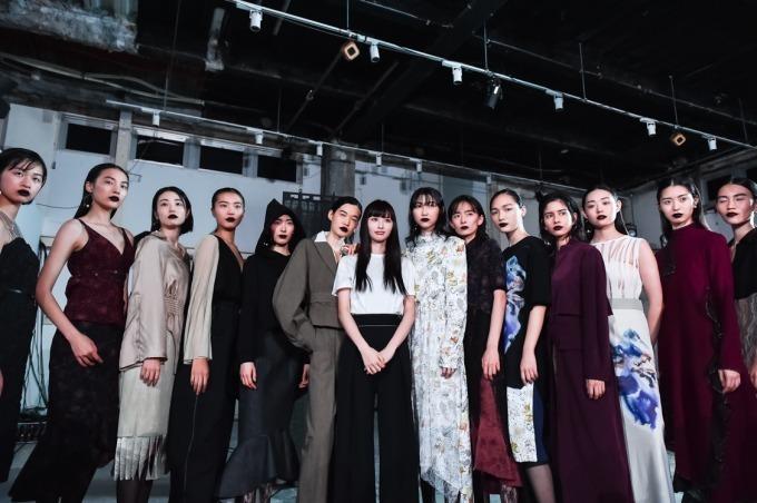 ラウタシー 2019年春夏コレクション、日常の光と音に溶け込むリアルな洋服 コピー ラウタシー 2019年春夏コレクション、日常の光と音に溶け込むリアルな洋服 コピー