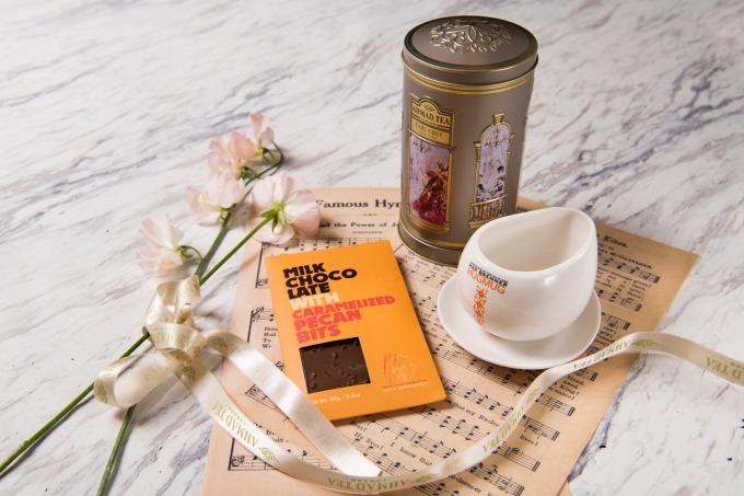 マックスブレナーのバレンタイン限定コラボ、英国紅茶ブランド茶葉＆ホワイトチョコチャンクのピザ コピー