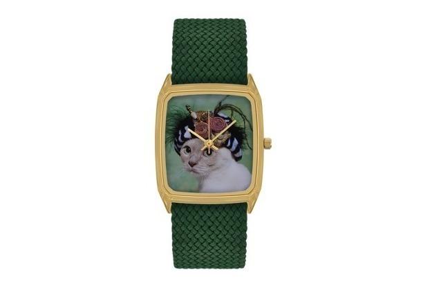パリ発ウォッチ「ラプス」“頭飾りを付けた猫”などアートな文字板の腕時計、ビームス新宿に集結 