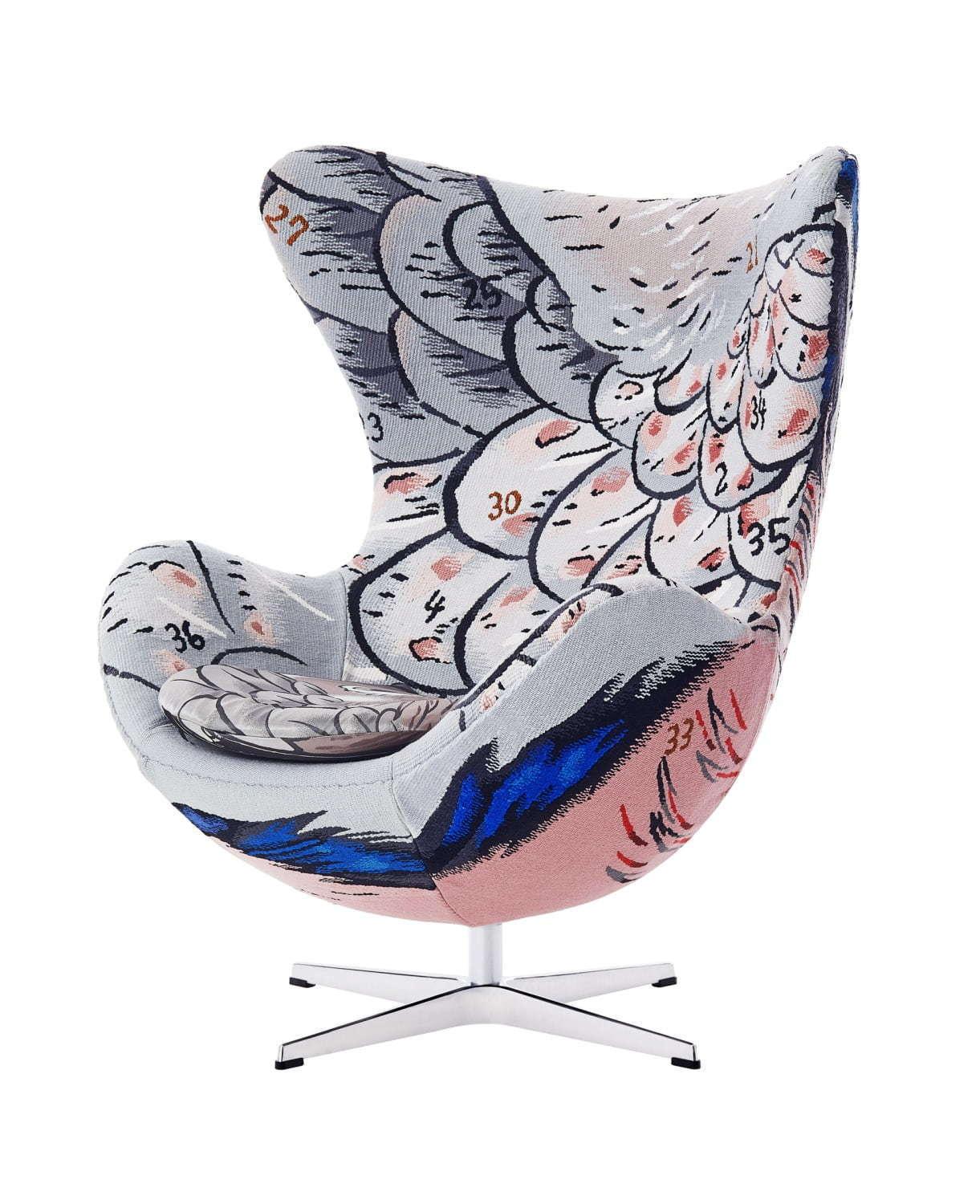 フリッツ・ハンセン青山本店、タロウ ホリウチ・ダブレット・アキコアオキとのコラボチェアを展示 コピー フリッツ・ハンセン青山本店、タロウ ホリウチ・ダブレット・アキコアオキとのコラボチェアを展示 コピー