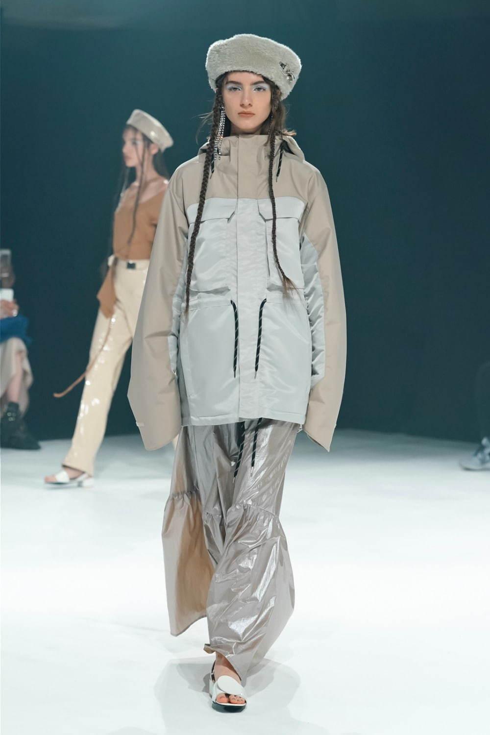 ミューラル 2019年秋冬コレクション - 自然への思いをファッションに落とし込むと… コピー ミューラル 2019年秋冬コレクション - 自然への思いをファッションに落とし込むと… コピー