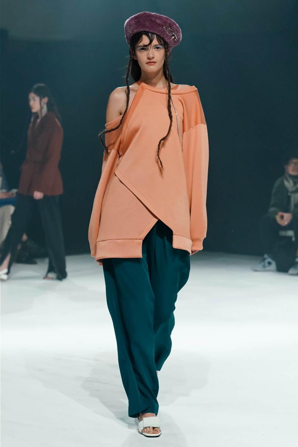 ミューラル 2019年秋冬コレクション - 自然への思いをファッションに落とし込むと… コピー ミューラル 2019年秋冬コレクション - 自然への思いをファッションに落とし込むと… コピー