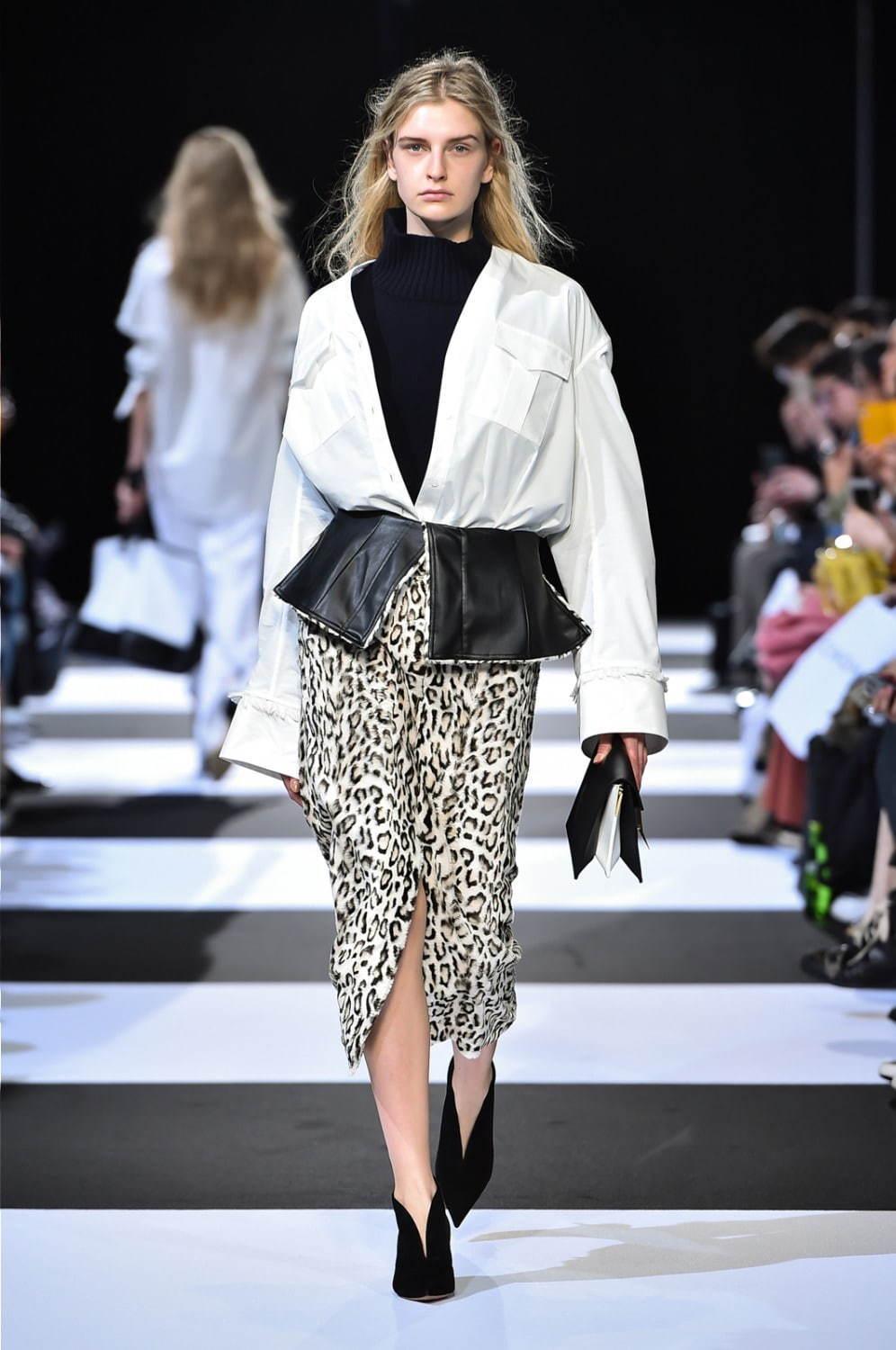 チノ 2019-20年秋冬コレクション、大人も楽しめる“エレガント”なグランジスタイル コピー