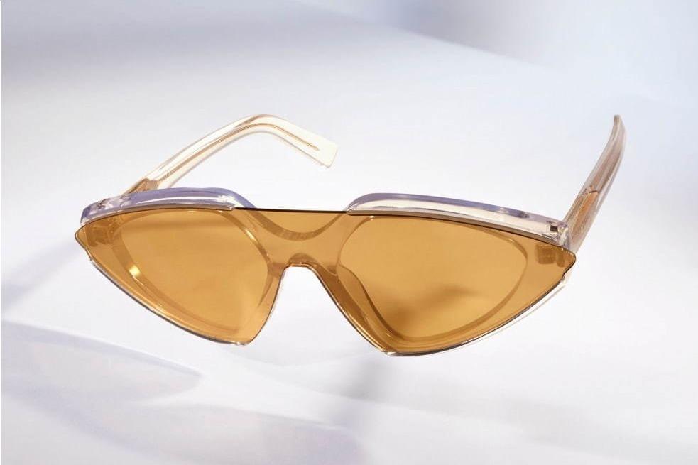 スポーツマックス初のサングラス、メタル×クリア素材のフューチャーリスティックなデザイン 