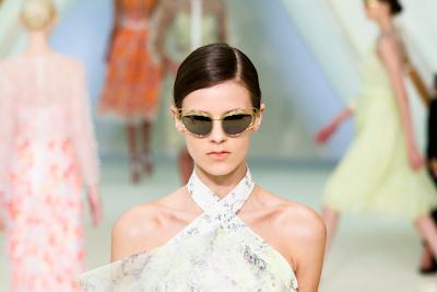 アーデム(ERDEM) 2013年春夏コレクション -  繊細かつパーフェクトなフラワードレス 