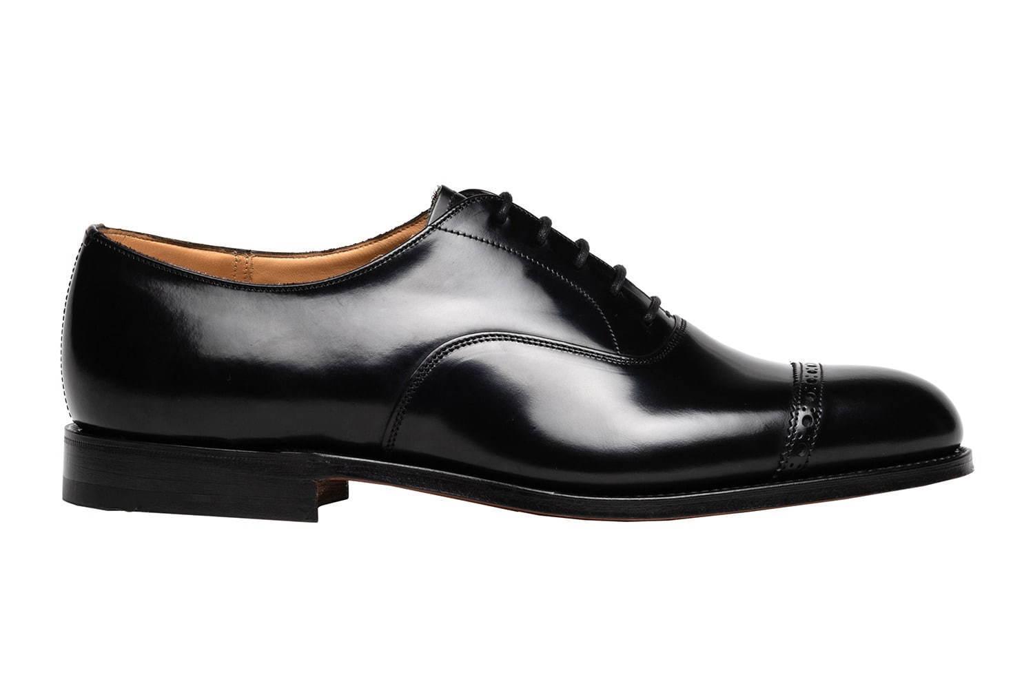 チャーチ「バークロフト」復刻版の新作シューズ、英国伝統靴を想わせる内羽根パンチドキャップトゥ コピー
