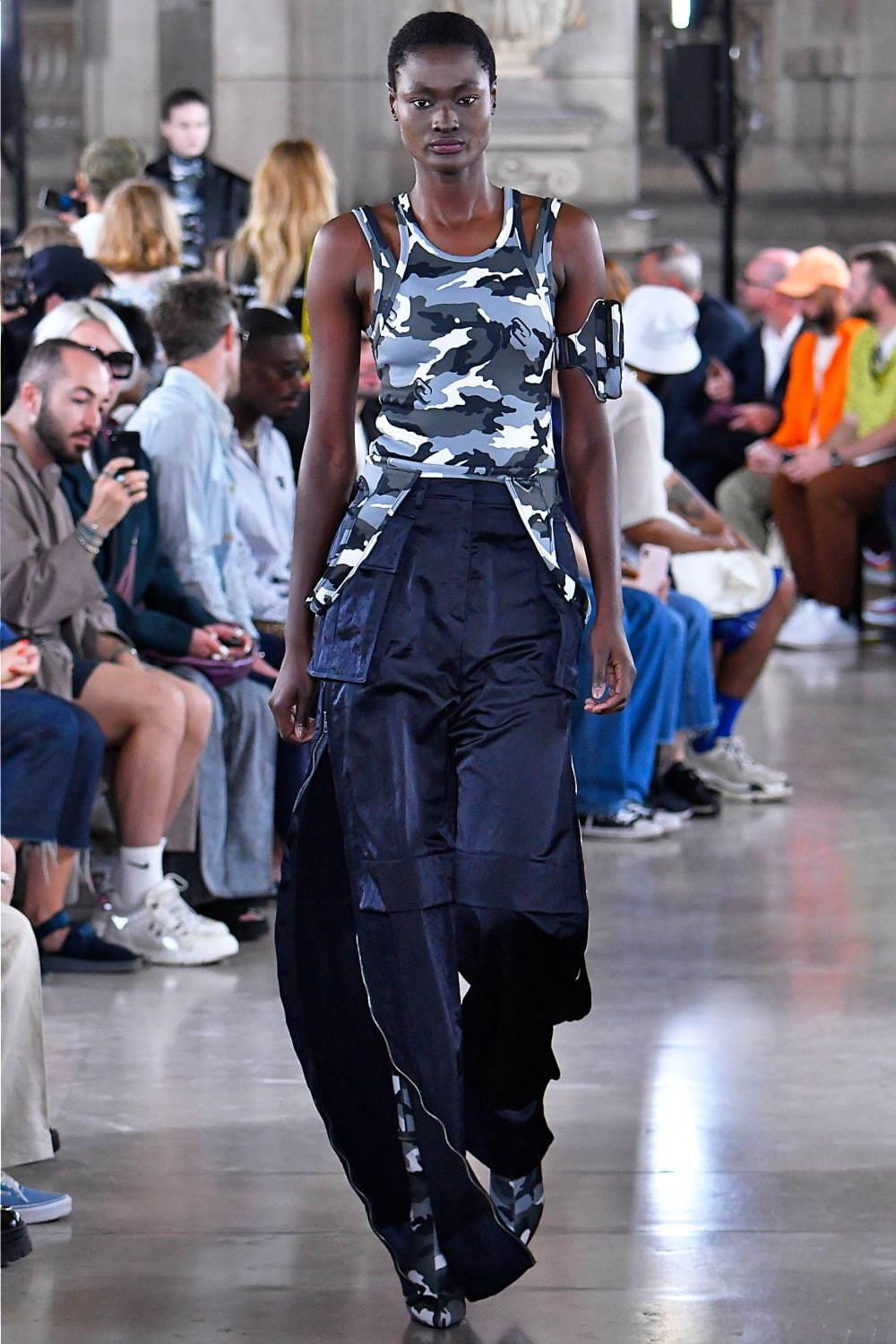 ジュン・ジー 2020年春夏コレクション、フォーマルウェアの伝統を打ち砕いた"新しい服" コピー