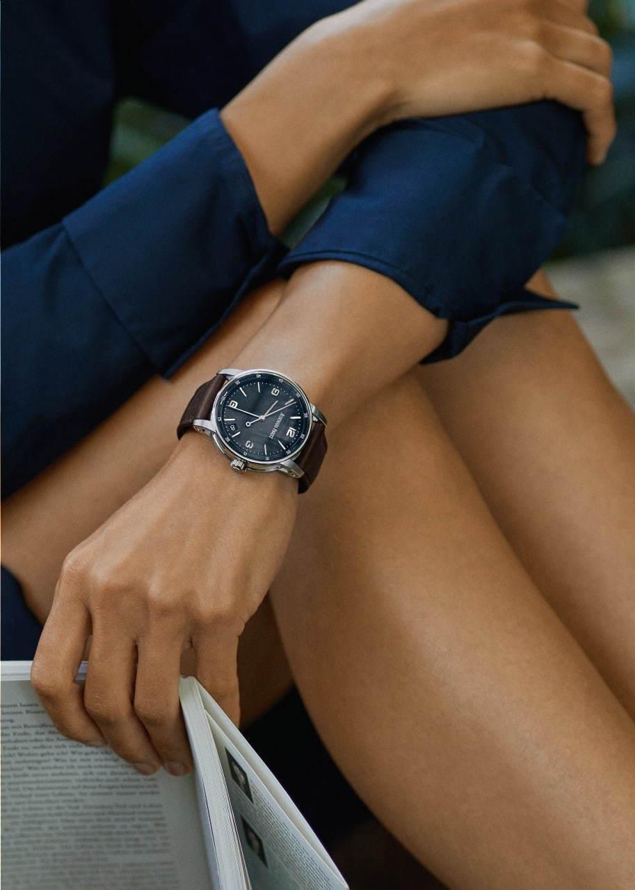 オーデマ ピゲのユニセックス腕時計「CODE 11.59 バイ オーデマ ピゲ」秋の新色ストラップ コピー
