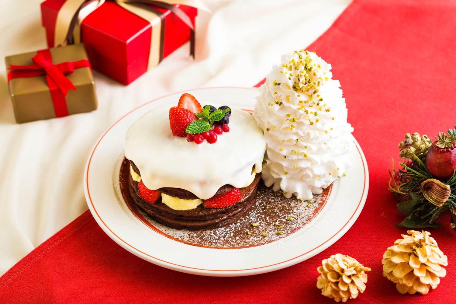 エッグスンシングス「クリスマスショコラショートパンケーキ」“雪のように白い”ミルククリームをたっぷり コピー