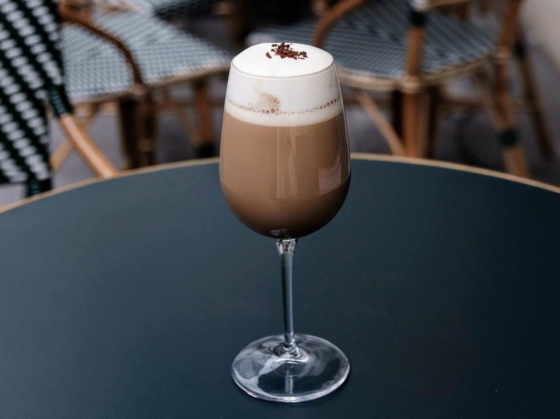 ラルフ ローレンのカフェ「ラルフズ コーヒー」バレンタイン限定チョコドリンク、“ハート”チョコも コピー