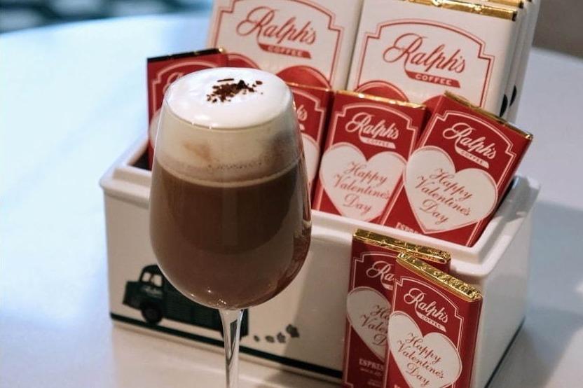 ラルフ ローレンのカフェ「ラルフズ コーヒー」バレンタイン限定チョコドリンク、“ハート”チョコも 