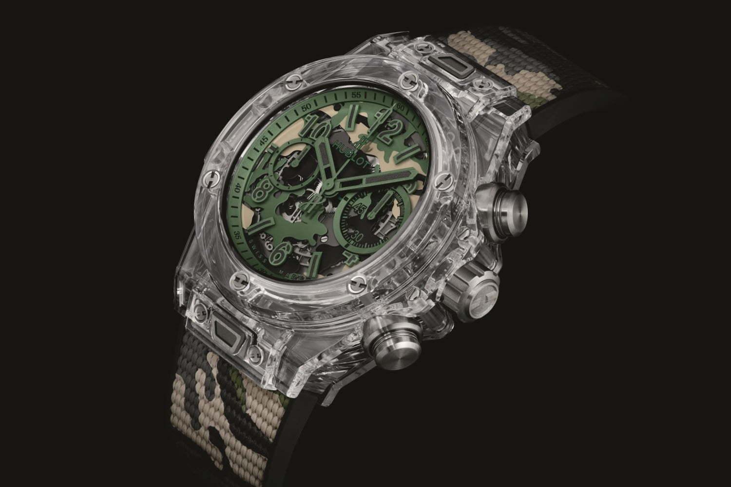 ウブロの日本限定腕時計「ビッグ・バン ウニコ サファイア カモフラージュ」スケルトン×迷彩柄ダイアル 