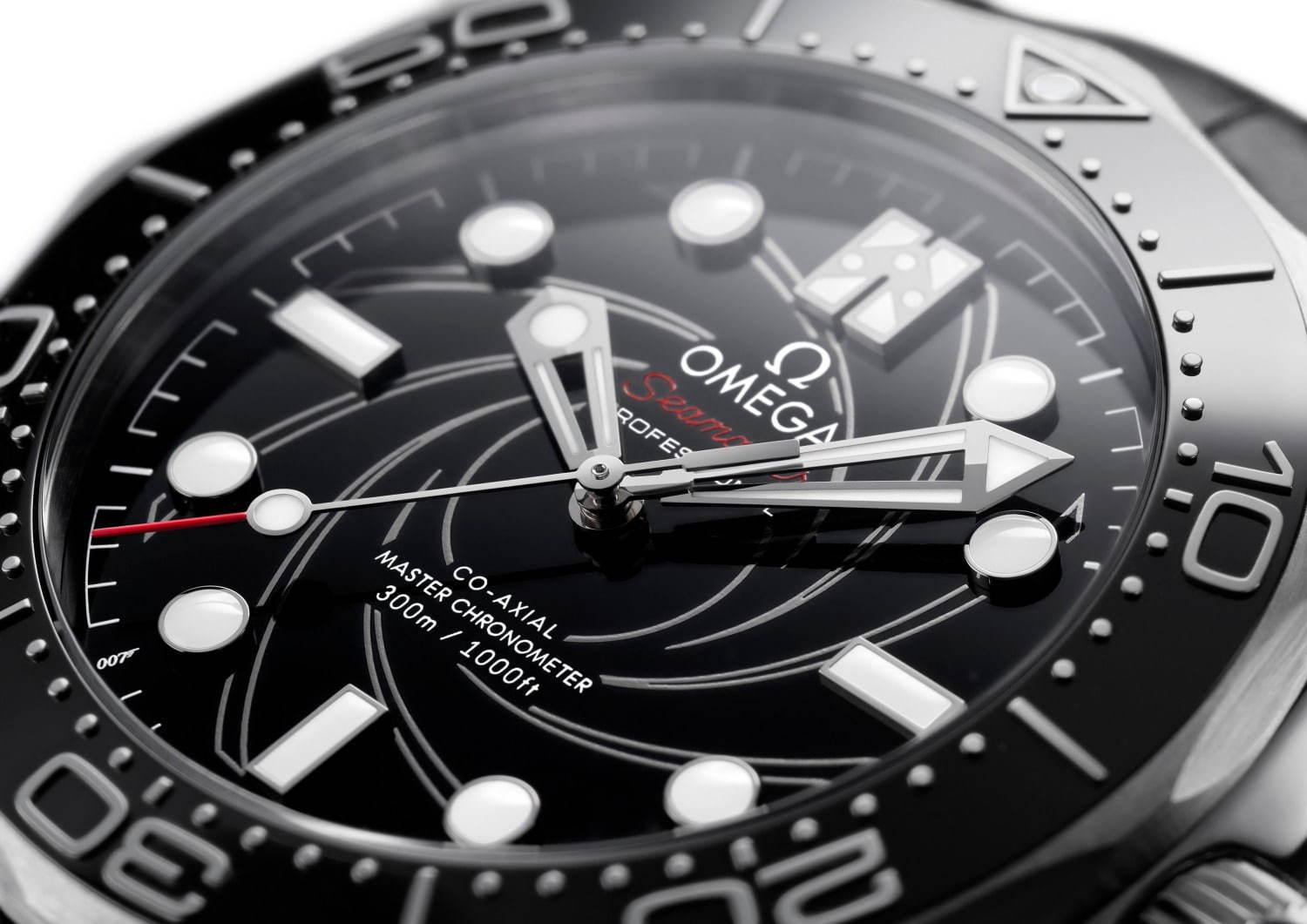 オメガ「007」ジェームズ・ボンド着想の腕時計に新作、プラチナのシーマスター ダイバー 300M コピー