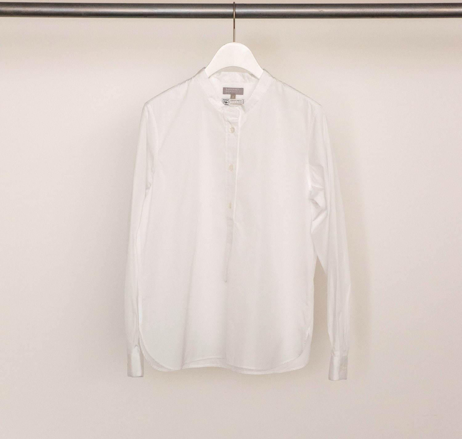 マーガレット・ハウエル“ブランドの原点”クラシックシャツがベースの限定シャツ、上質コットン生地 コピー