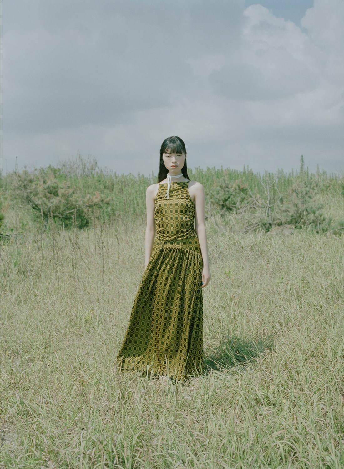 アカネ ウツノミヤ2021年春夏コレクション、一本の糸から始まるストーリー コピー