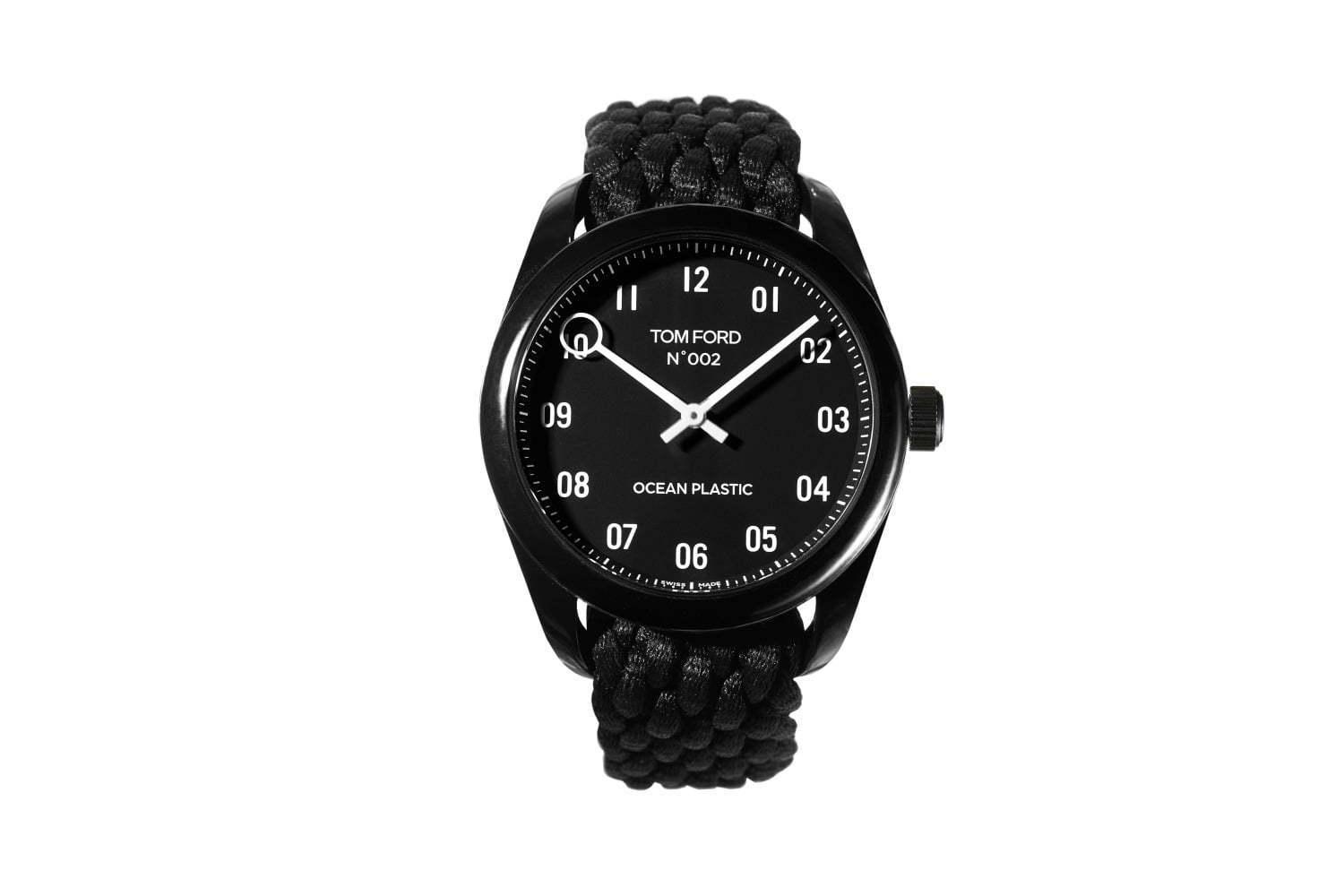 トム フォードからオールブラックの腕時計「オーシャン プラスチック タイムピース」 