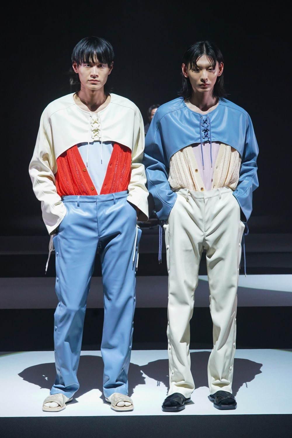 ハレ 2021年春夏メンズ・ウィメンズコレクション - 狂った鏡、“似ている”けれど“違う”2人 コピー ハレ 2021年春夏メンズ・ウィメンズコレクション - 狂った鏡、“似ている”けれど“違う”2人 コピー