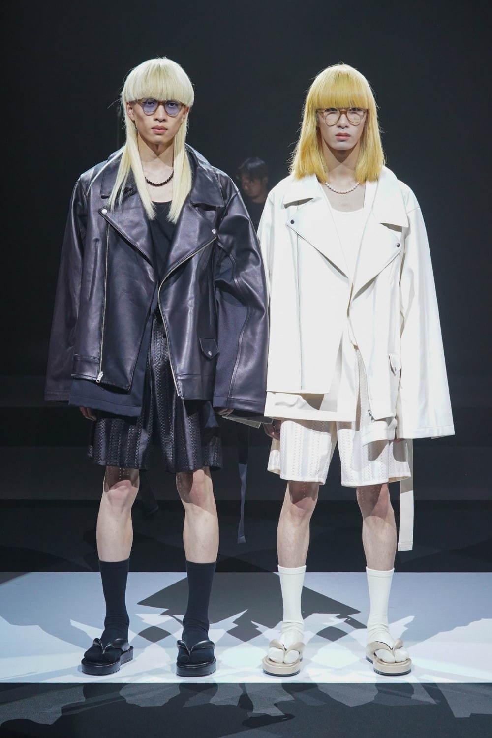 ハレ 2021年春夏メンズ・ウィメンズコレクション - 狂った鏡、“似ている”けれど“違う”2人 コピー ハレ 2021年春夏メンズ・ウィメンズコレクション - 狂った鏡、“似ている”けれど“違う”2人 コピー