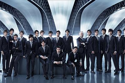 サッカー日本代表 2013年公式スーツをダンヒルが発売 