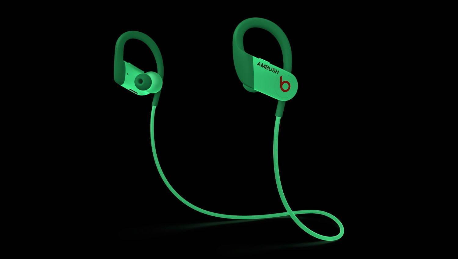 アンブッシュ×beatsのコラボイヤホン、暗闇で光る「Powerbeats」 コピー アンブッシュ×beatsのコラボイヤホン、暗闇で光る「Powerbeats」 コピー