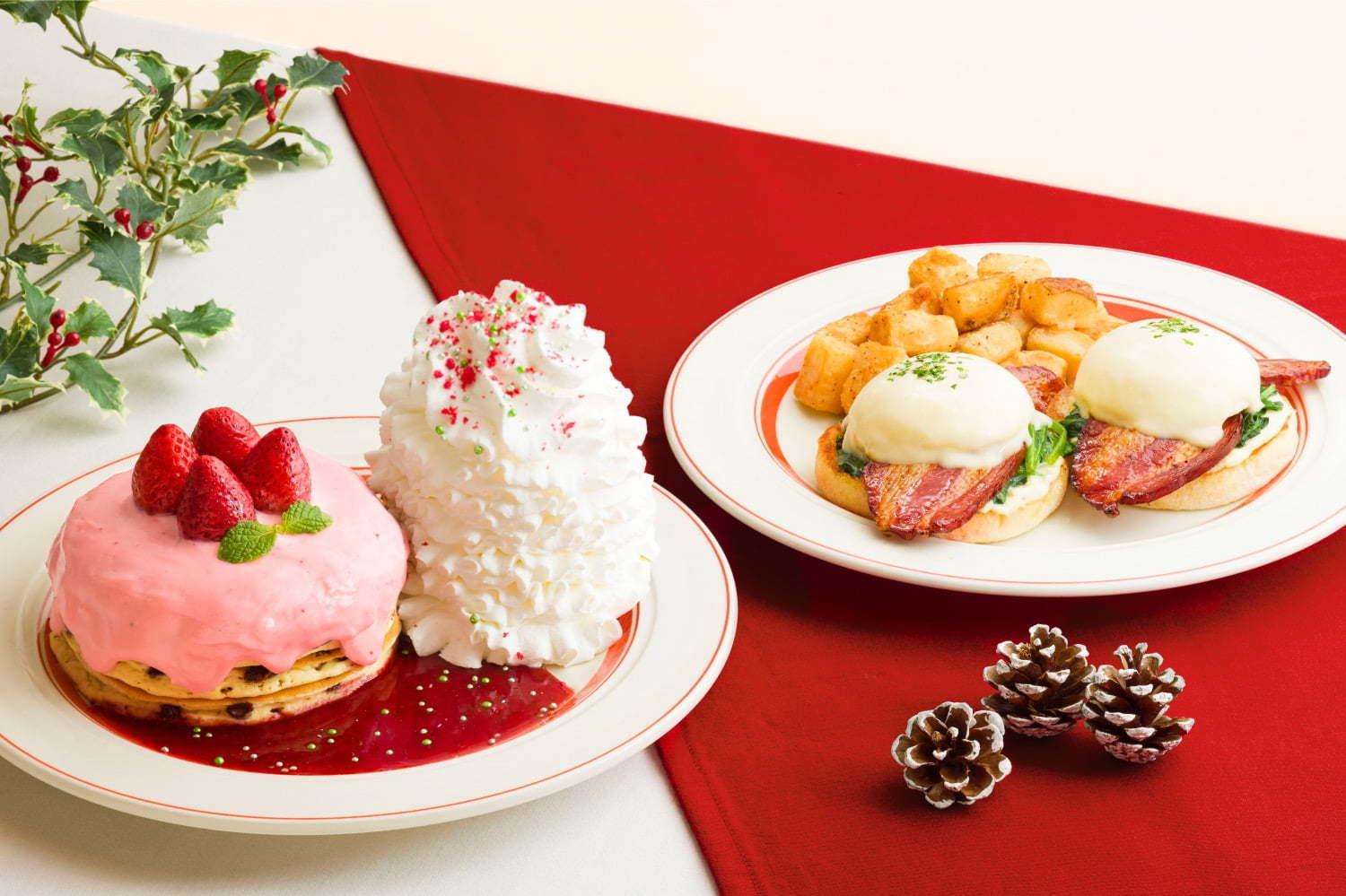 エッグスンシングスのクリスマス限定メニュー、“濃厚”いちごチョコクリームのパンケーキなど 